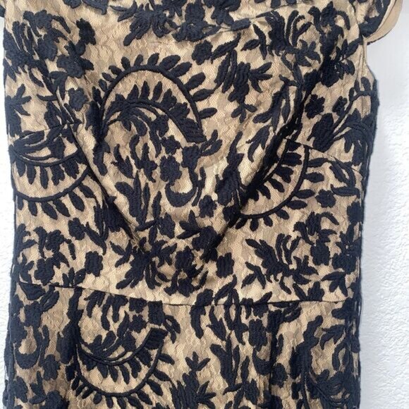 Tadashi shoji black lace gown size 6 - Picture 2 of 9